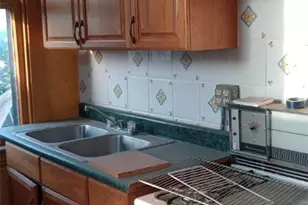 424 Elm St, Martins Ferry, OH 43935 - Photo 6