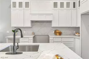 2130 W 42nd St, Loveland, OH 44113 - Photo 14