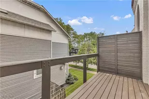 2130 W 42nd St, Loveland, OH 44113 - Photo 34