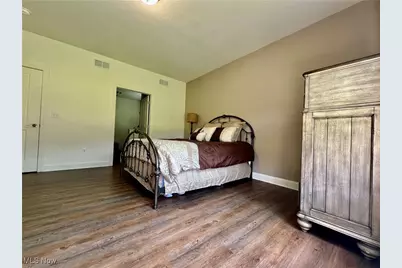 261 Valley View Drive, Weirton, WV 26062 - Photo 14