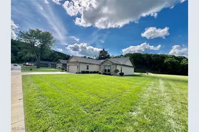 261 Valley View Drive, Weirton, WV 26062 - Photo 4