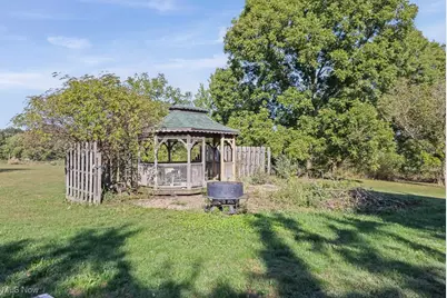 5869 Beechwood Avenue, Alliance, OH 44601 - Photo 6