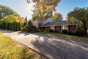 430 Delaware Ave, Akron, OH 44303 - Photo 1