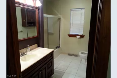 1088 Buena Vista Drive, Akron, OH 44319 - Photo 10