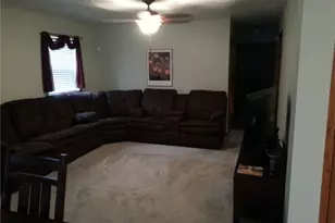 1088 Buena Vista Dr, Akron, OH 44319 - Photo 4