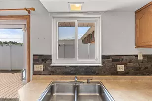 131 Crisswill Dr, St Clairsville, OH 43950 - Photo 12