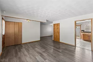 131 Crisswill Dr, St Clairsville, OH 43950 - Photo 8