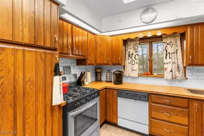 2922 Eldora Drive, Youngstown, OH 44511 - Photo 16