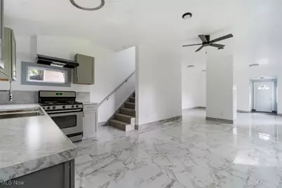 90 Frank Street, Struthers, OH 44471 - Photo 12