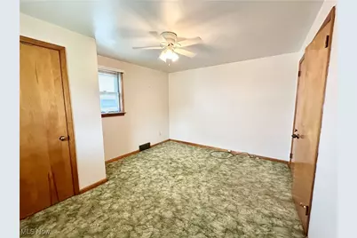 808 Gilbert Avenue, Follansbee, WV 26037 - Photo 16