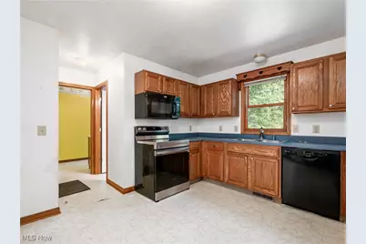 310 Trappers Hollow Road, Zanesville, OH 43701 - Photo 10