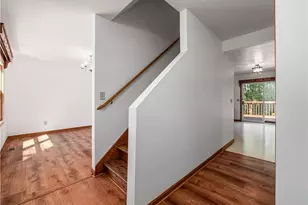 310 Trappers Hollow Rd, Zanesville, OH 43701 - Photo 2