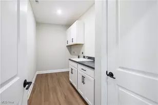 1078 Greenhouse Trail, Columbia Station, OH 44028 - Photo 18