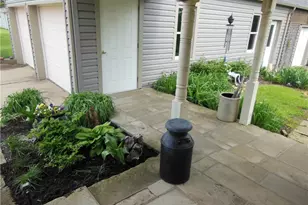 518 Hill St, Coshocton, OH 43812 - Photo 14