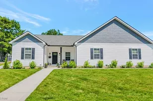 614 N 11th St, Cambridge, OH 43725 - Photo 2