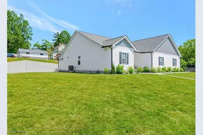 614 N 11th Street, Cambridge, OH 43725 - Photo 2