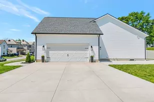 614 N 11th St, Cambridge, OH 43725 - Photo 4