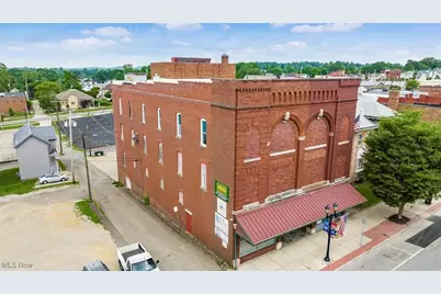 927 Wheeling Avenue, Cambridge, OH 43725 - Photo 1