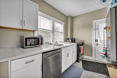 12065 Edgewater Drive, Oakwood, OH 44107 - Photo 10