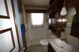 453 Kenyon Ave, Elyria, OH 44035 - Photo 8