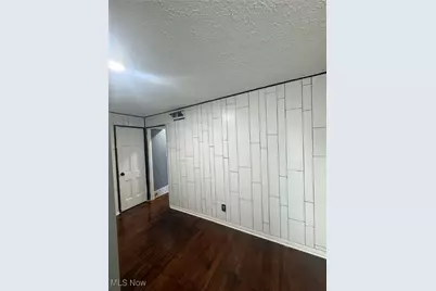 18309 Rockland Avenue, Loveland, OH 44135 - Photo 8