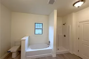 279 Haley Cir, Weirton, WV 26062 - Photo 14