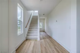 2105 Glenmont Dr, Brunswick, OH 44212 - Photo 6