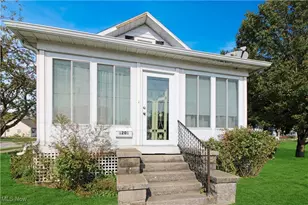 1201 E 3rd St, Port Clinton, OH 43452 - Photo 14