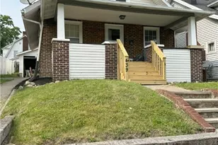 439 Birchwood Ave, Akron, OH 44310 - Photo 2