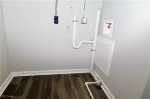 2382 Mogadore Rd, Akron, OH 44312 - Photo 20