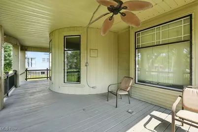 697 W Market Street, Akron, OH 44303 - Photo 6