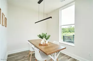 606 Mull Ave, Akron, OH 44313 - Photo 8