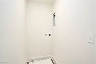 606 Mull Ave, Akron, OH 44313 - Photo 12