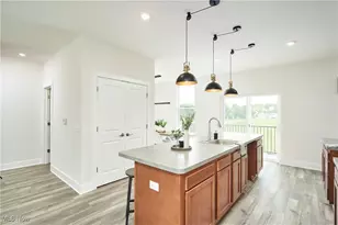 606 Mull Ave, Akron, OH 44313 - Photo 8