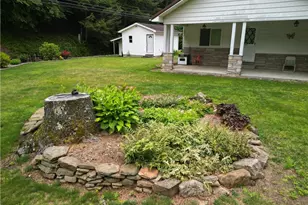 13088 Clay Hwy, Lizemores, WV 25125 - Photo 20