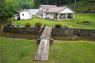 13088 Clay Hwy, Lizemores, WV 25125 - Photo 6