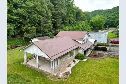 13088 Clay Highway, Lizemores, WV 25125 - Photo 4