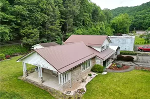 13088 Clay Hwy, Lizemores, WV 25125 - Photo 4