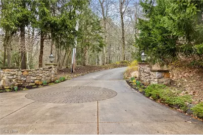 1364 Echo Glen, Gates Mills, OH 44040 - Photo 8