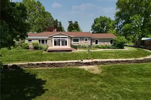 3901 Beaumont Dr, Weirton, WV 26062 - Photo 30