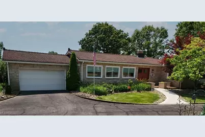 3901 Beaumont Drive, Weirton, WV 26062 - Photo 2