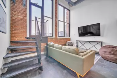 1133 W 9th Street #313, Loveland, OH 44113 - Photo 6