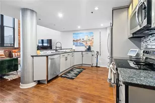 1133 W 9th St, Loveland, OH 44113 - Photo 18