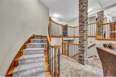 7454 Euclid Chardon Road, Kirtland, OH 44094 - Photo 18