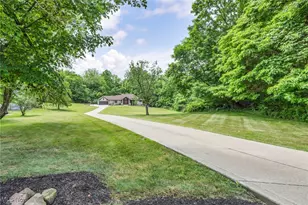 7454 Euclid Chardon Rd, Kirtland, OH 44094 - Photo 2