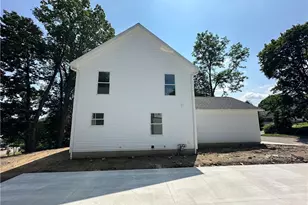 1008 Cliff View St, Youngstown, OH 44502 - Photo 4