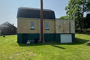 115 1/2 Ekey St, Steubenville, OH 43953 - Photo 2