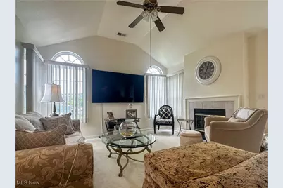 203 Willow Brook Drive NE, Warren, OH 44483 - Photo 4