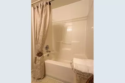 203 Willow Brook Drive NE, Warren, OH 44483 - Photo 28