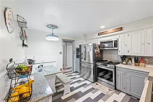 8902 Taylor May Rd, Chagrin Falls, OH 44023 - Photo 14